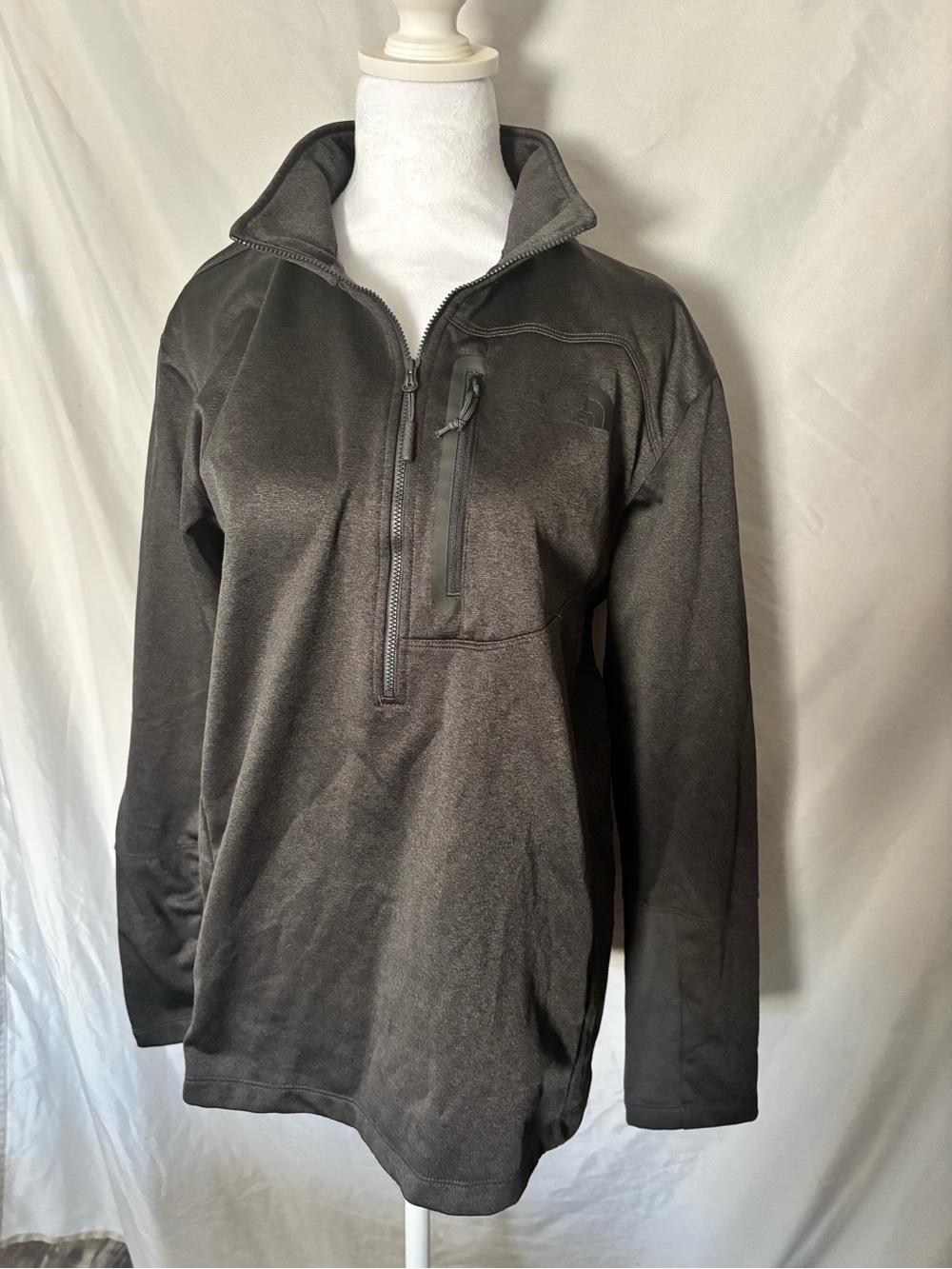The North Face Men’s Fleece Pullover - Charcoal Gray